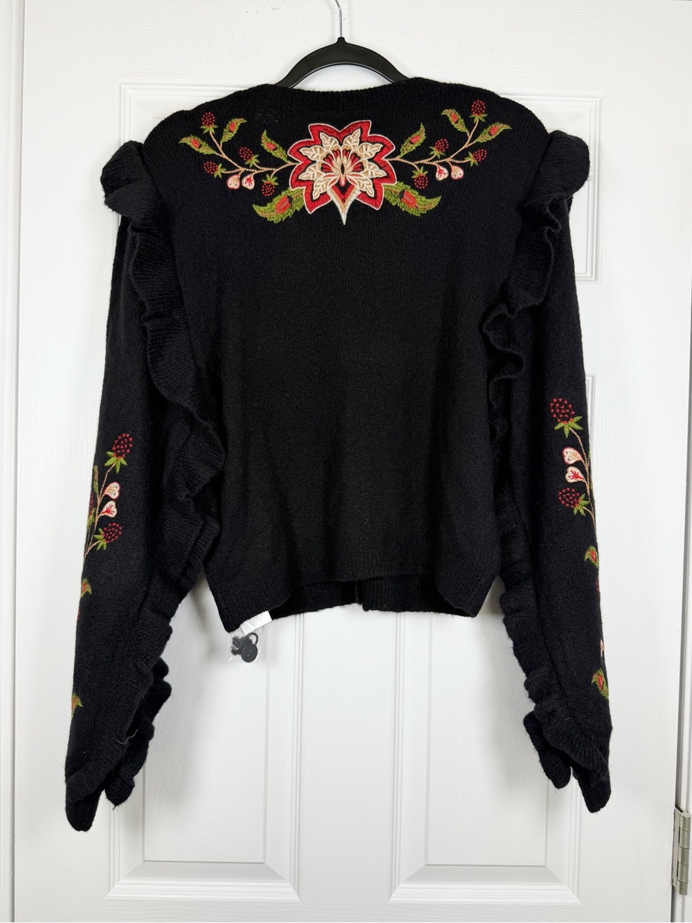NWT! Farm Rio Size L • Long Sleeve Black Berry Floral Embroidered Knit Cardigan. - Picture 5 of 5